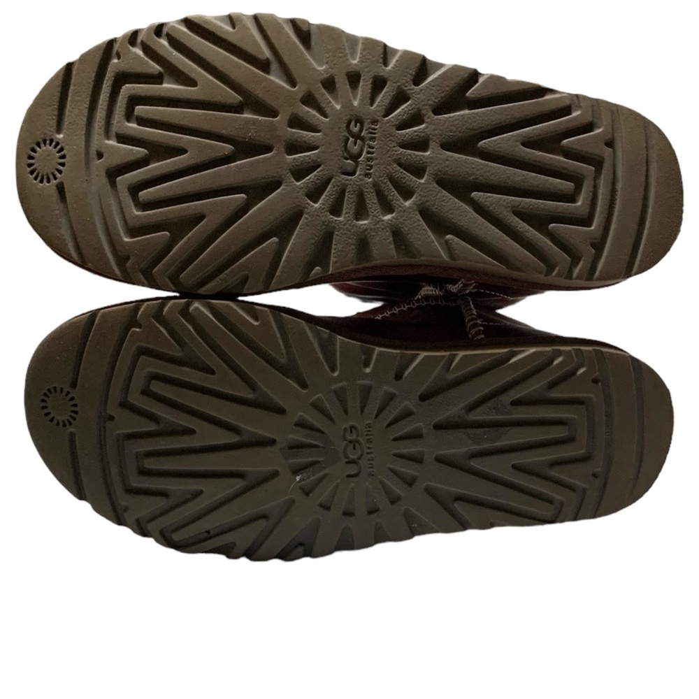 Ugg Classic Short Leather boots - Picture 6 of 11